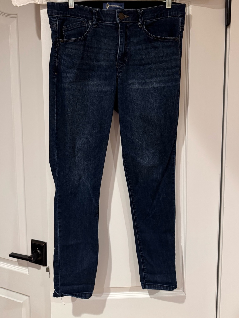 Democracy Dark Indigo Skinny Jeans NWOT